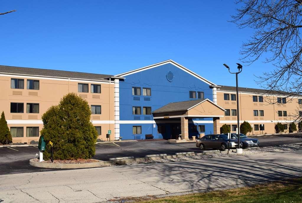 Americinn By Wyndham Glendale Milwaukee Whitefish Bay Екстер'єр фото