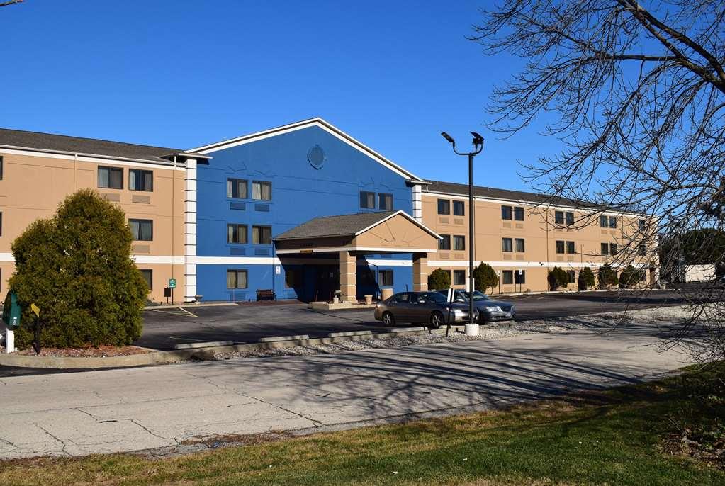 Americinn By Wyndham Glendale Milwaukee Whitefish Bay Екстер'єр фото