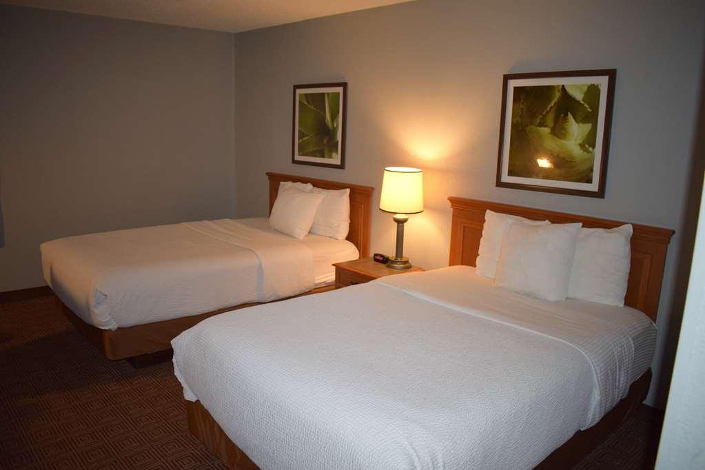 Americinn By Wyndham Glendale Milwaukee Whitefish Bay Зручності фото
