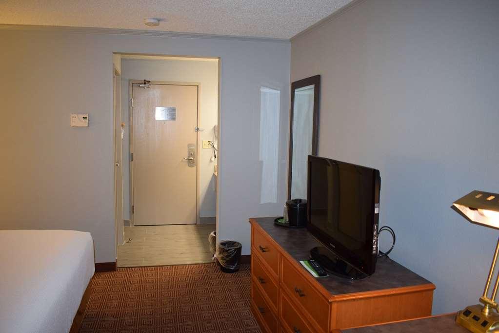 Americinn By Wyndham Glendale Milwaukee Whitefish Bay Зручності фото
